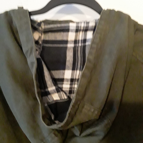 Suzy Shier Women's Army/Bomber/Utility Type Jacket - Picture 10 of 16